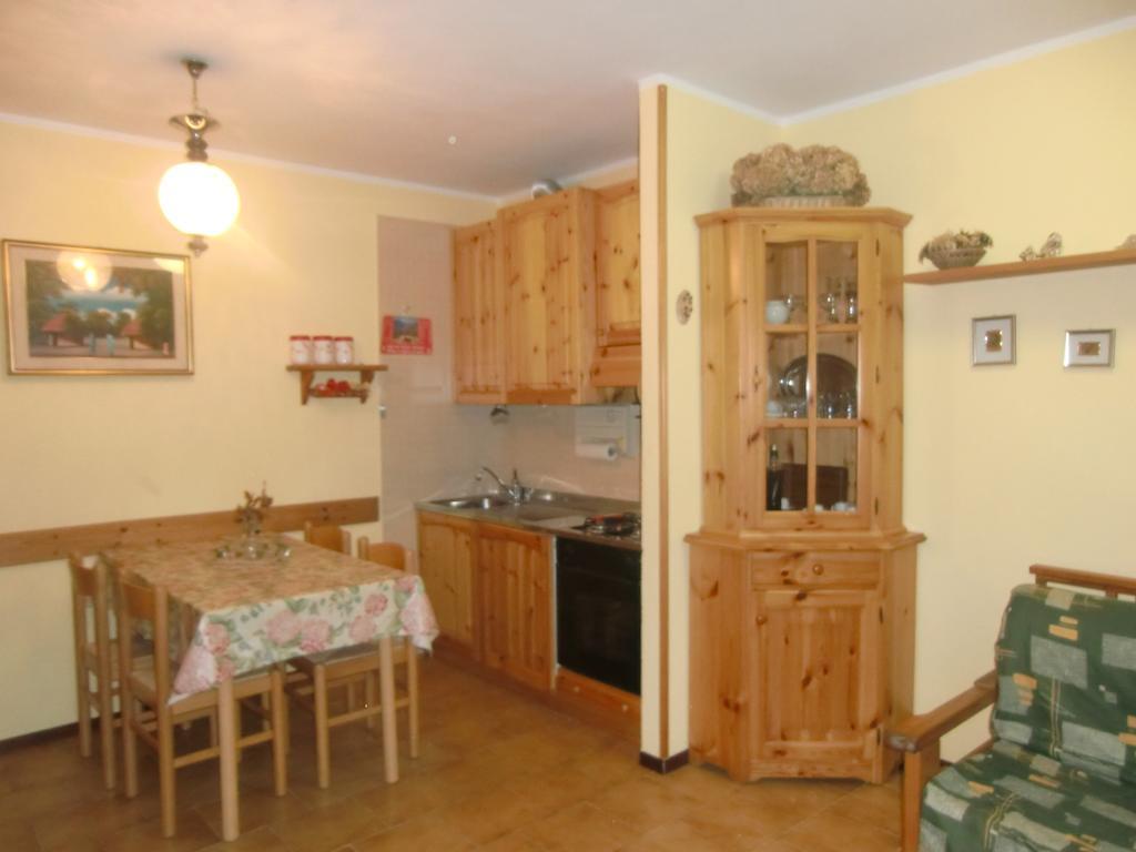 Appartamento Belvedere Molina di Ledro Rum bild